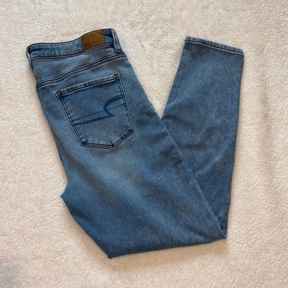 American Eagle Outfitters Denim - American Eagle Super High Rise Jegging Size 10 Short
